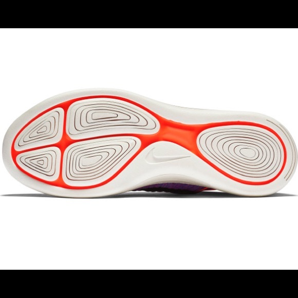 Nike NWOB Lunar Epic Flyknit High Top Running Shoe in RARE Color Combo Size 8.5 - Picture 3 of 14